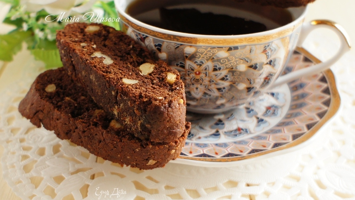 Шоколадные бискотти с грецкими орехами