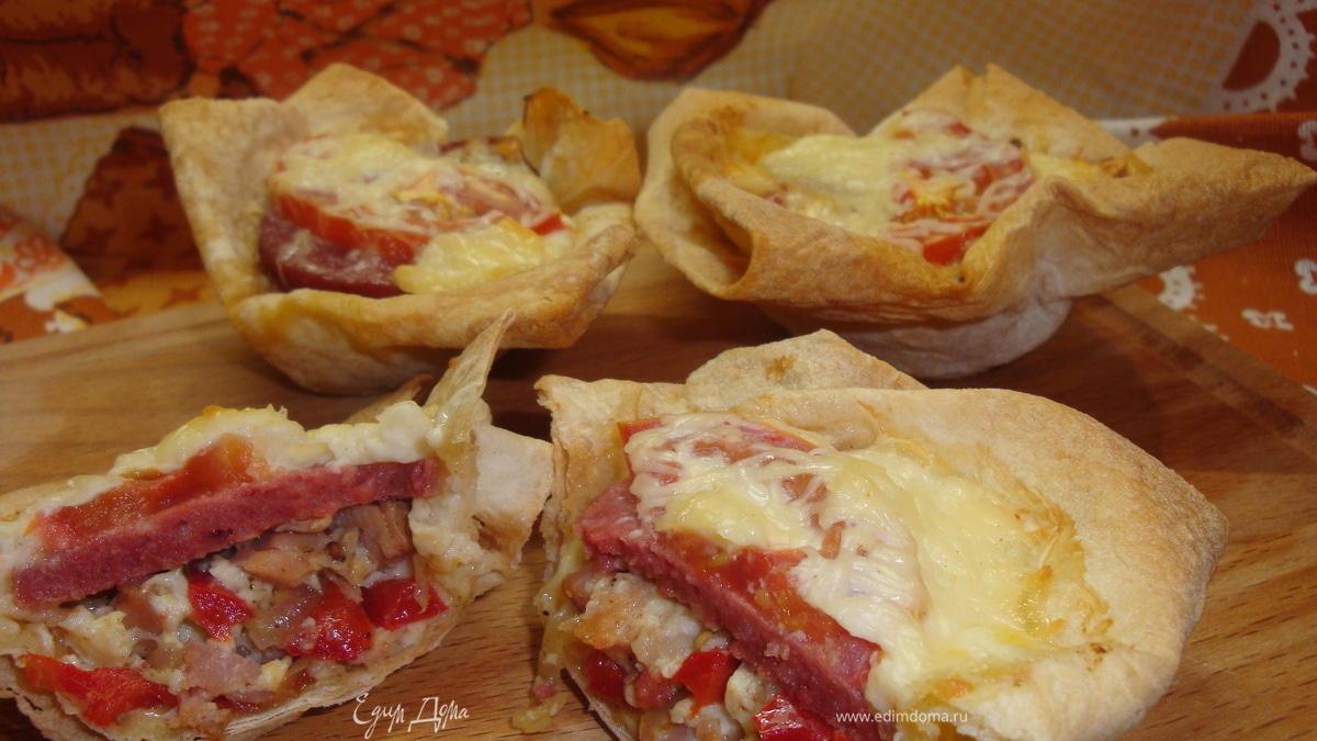 Маффины-пиццы из лаваша