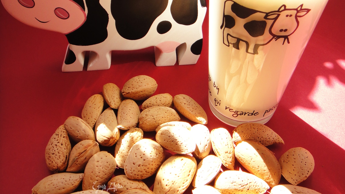 МИНДАЛЬНОЕ МОЛОКО