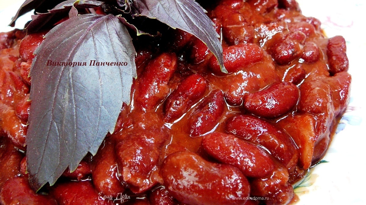 Фасоль по-итальянски с томатами и чесноком