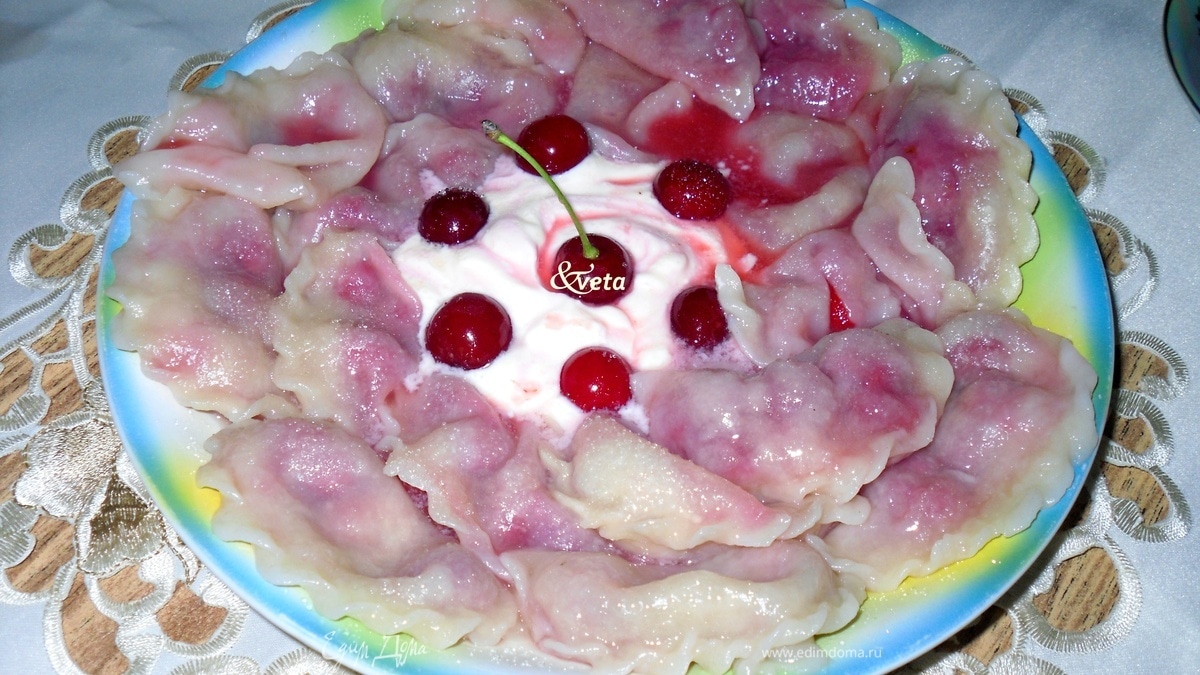 Вареники с вишней