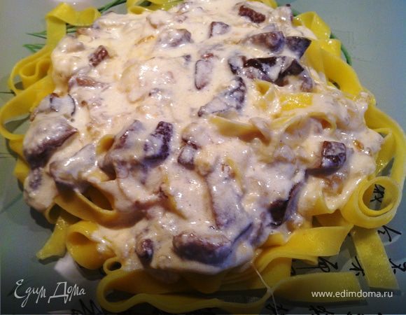 Феттучине с грибами в сливочном соусе 