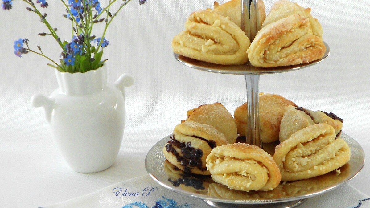 Простое творожное печенье с цукатами, орехами, шоколадом