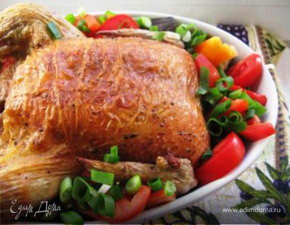 Курица с хлебным гарниром и овощами Курица с хлебным гарниром и овощами