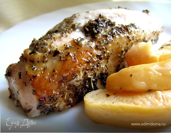 Куриная грудка с айвой и прованскими травами. "HomeQueen Corporation"