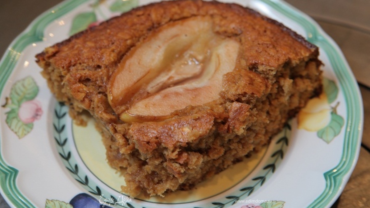 Имбирный пирог с грушами 