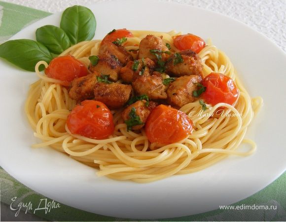 Спагетти со сладкой курицей и черри Спагетти со сладкой курицей и черри