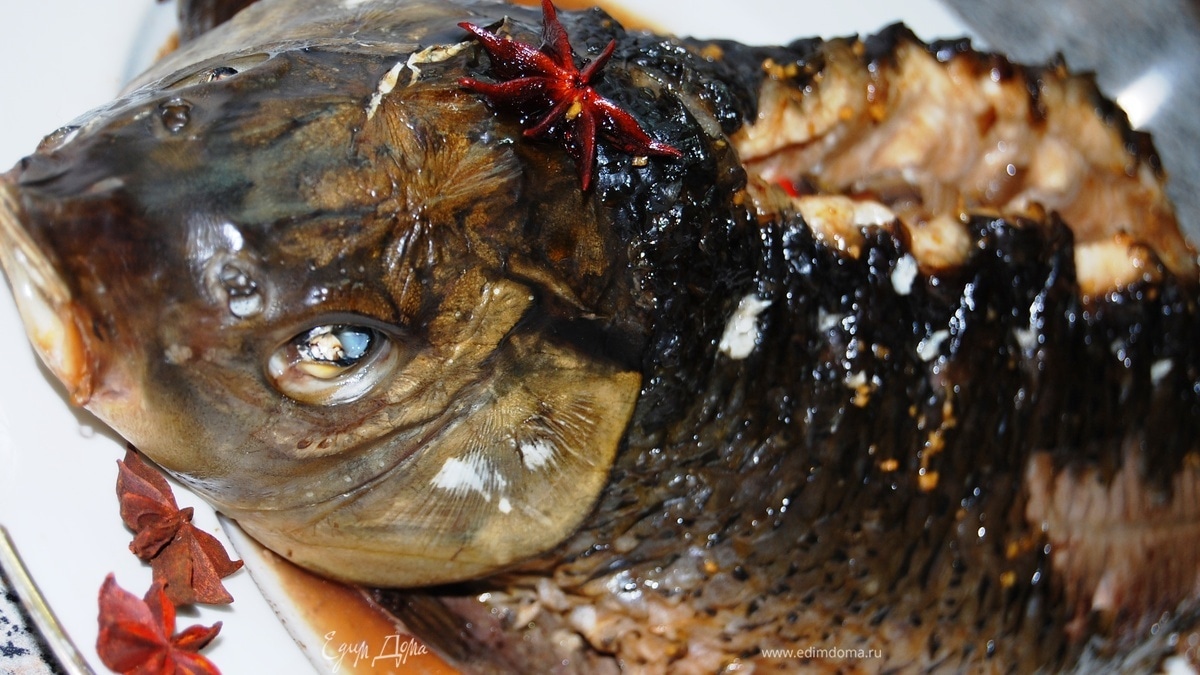 КАРП, ФАРШИРОВАННЫЙ ОВОЩАМИ (ГОТОВИМ С "HOMEQUEEN CORPORATION")