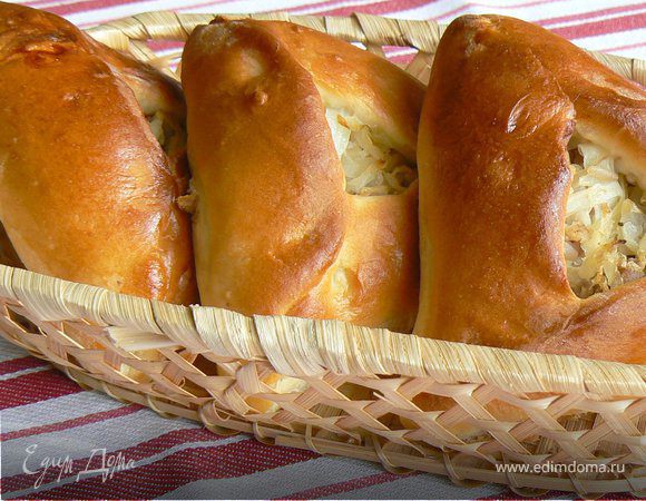 Расстегаи с капустой и фаршем Расстегаи с капустой и фаршем
