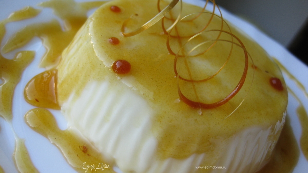 Кокосовая панна котта с соусом "Карамельный крыжовник" + Украшение из карамели "спираль"
