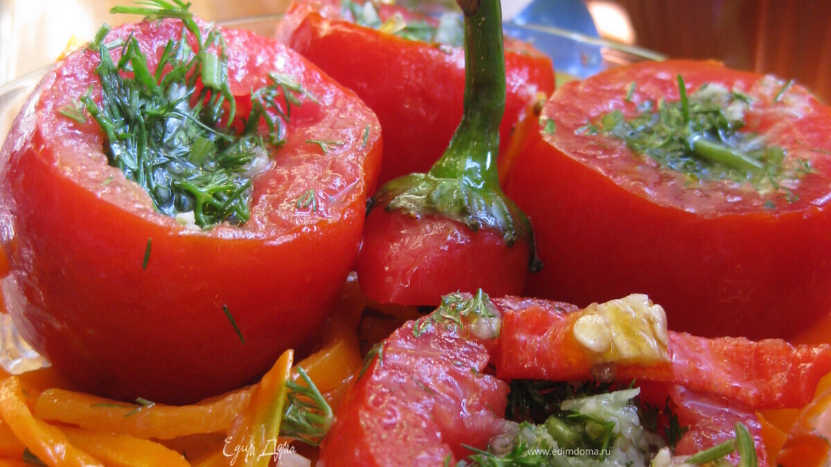 Маринованные помидорчики с морковью "Дракоша"