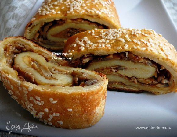 Картофельный рулет с шампиньонами Картофельный рулет с шампиньонами
