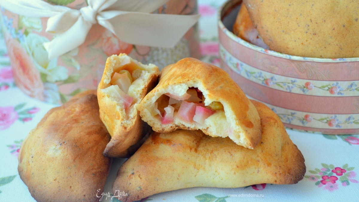 Пирожки из вкусного медово-творожного теста с яблоками или другой начинкой