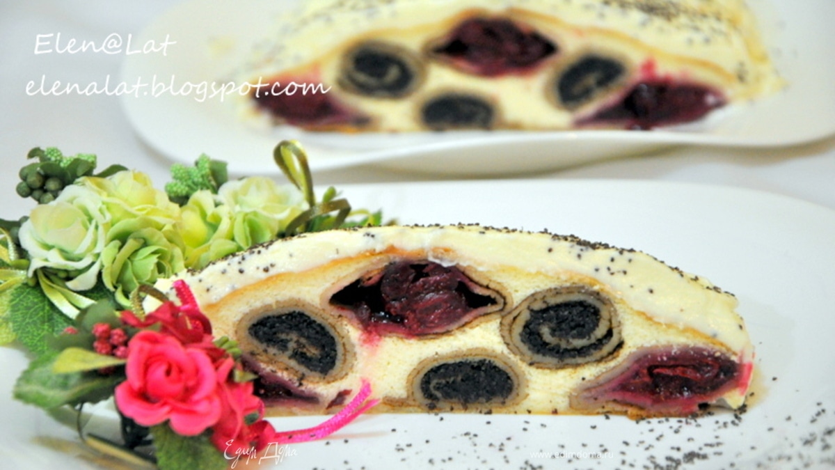 Творожная запеканка с вишней и маком