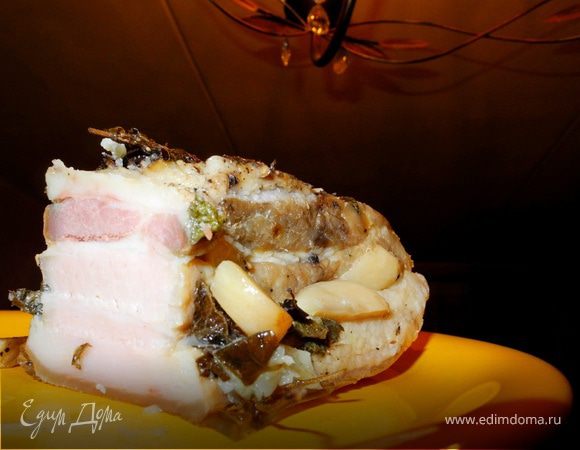 Грудинка, запеченная с шалфеем при низкой температуре