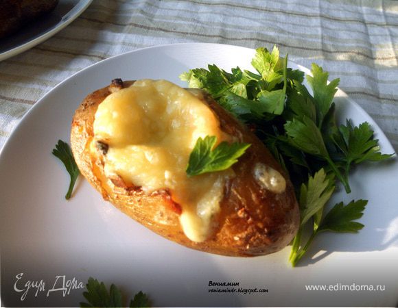 Картофель, фаршированный "жюльеном"