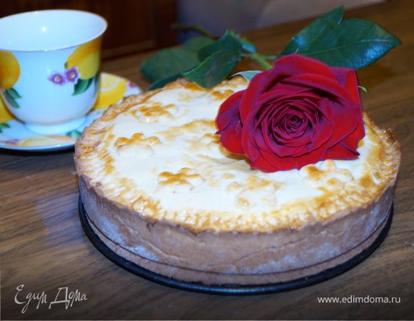 Баскский пирог с вишней