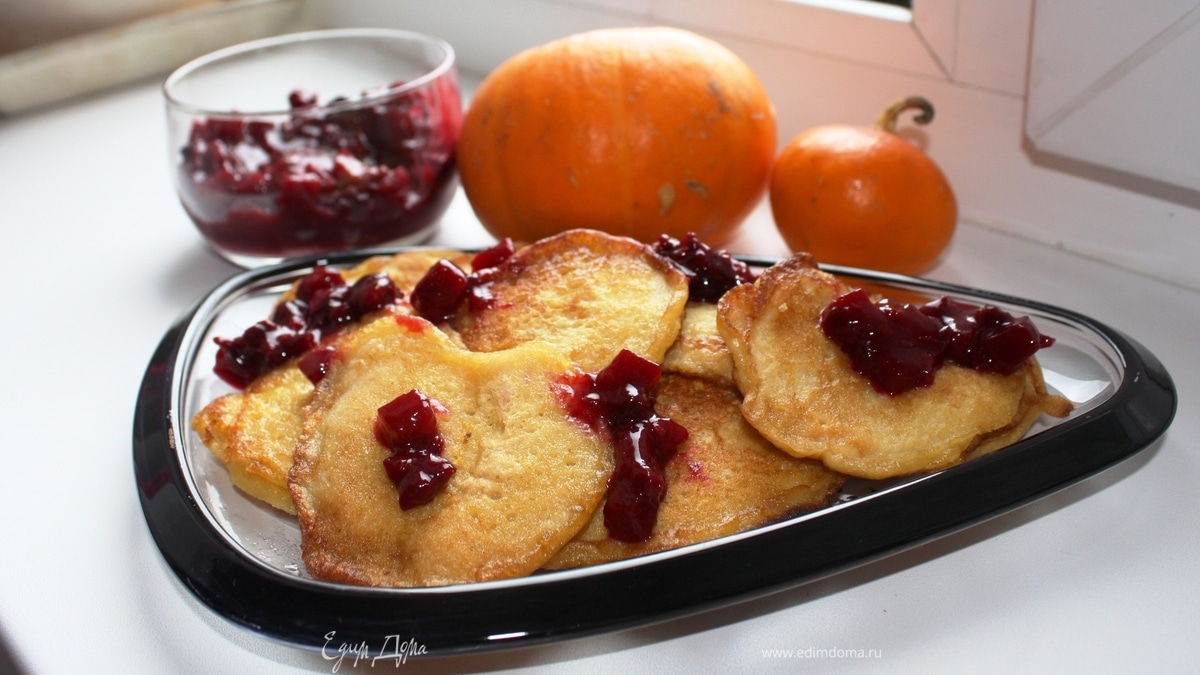 Тыквенные оладушки с медом