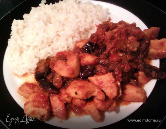 Курица по-мароккански с черносливом, изюмом, медом и корицей Курица по-мароккански с черносливом, изюмом, медом и корицей