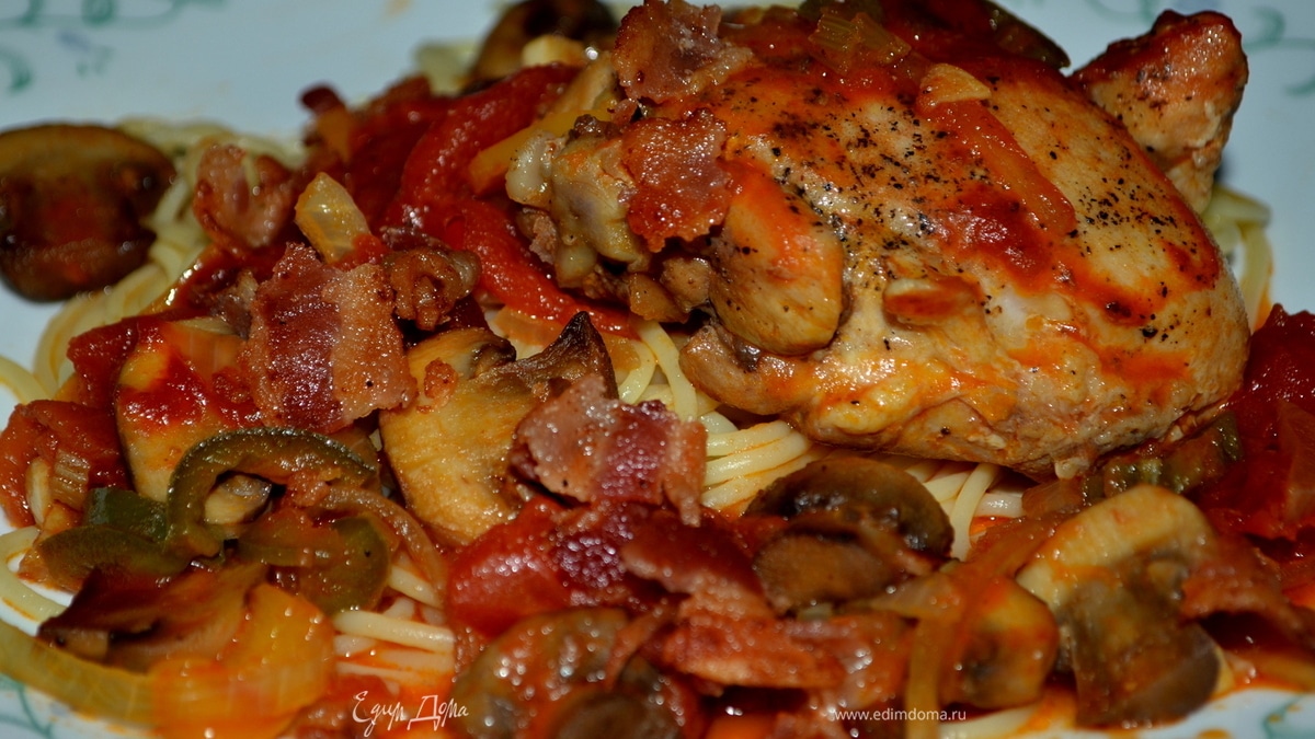 Куриное каччиторе на сковороде