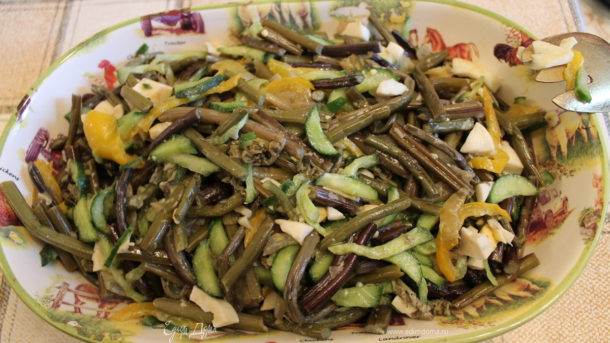 салат с папоротником