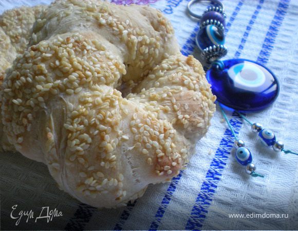 Турецкий бублик Симит с сиропом пекмез Турецкий бублик Симит с сиропом пекмез