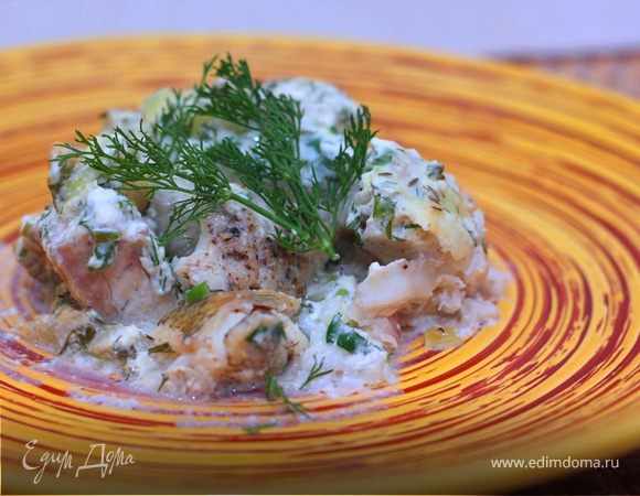 Судак, запеченный со сметаной Судак, запеченный со сметаной