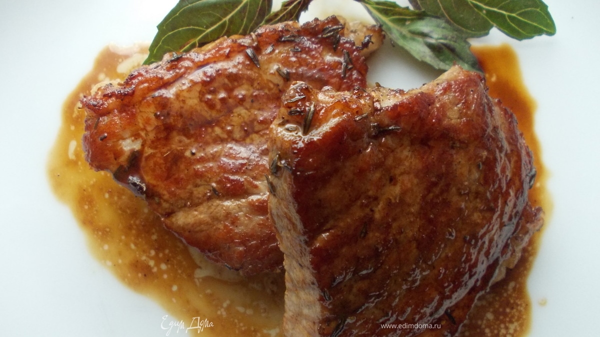 Свинина под коньячным соусом