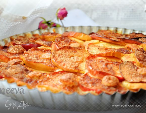 Пряный яблочный пирог