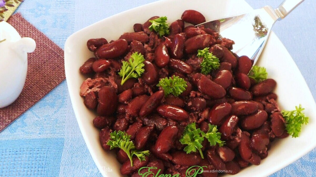 Запеченная фасоль с красным вином