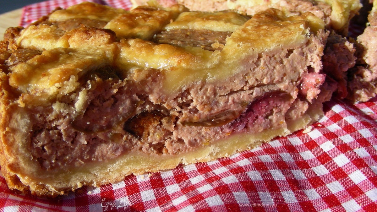 Итальянская кростата с инжиром и грецкими орехами