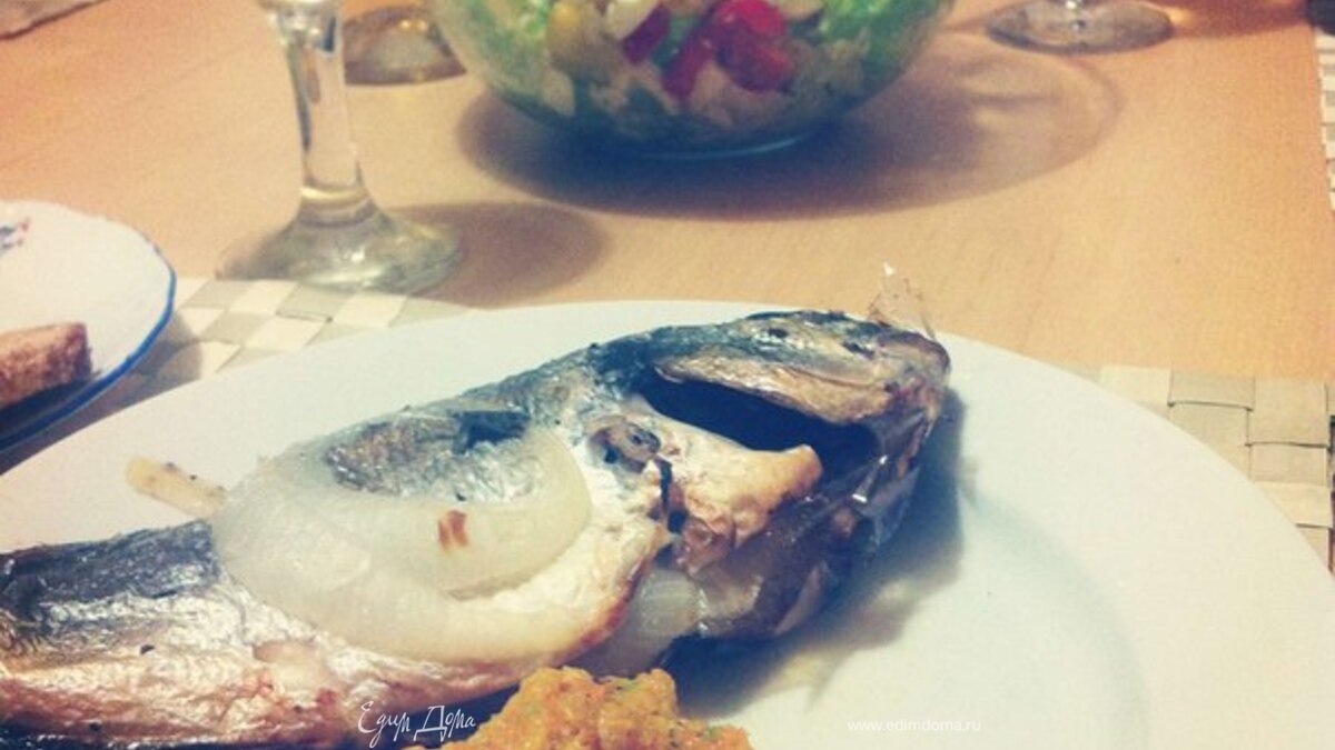 Дорадо с апельсиново-морковным соусом