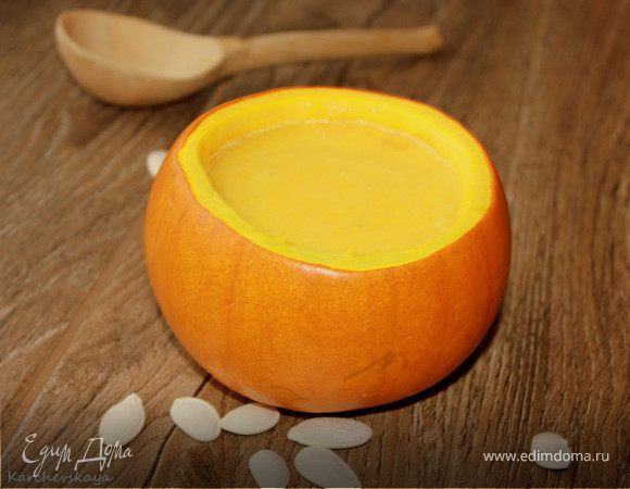 Суп-пюре из тыквы с гренками Суп-пюре из тыквы с гренками