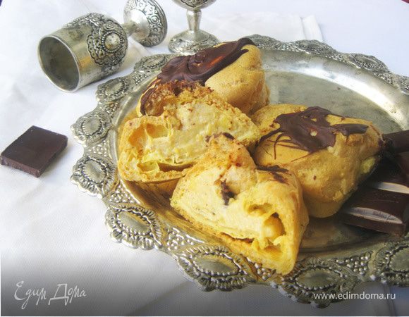 Эклеры с ореховым кремом пралине