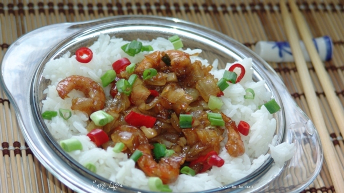 Креветки в медовом соусе с орешками