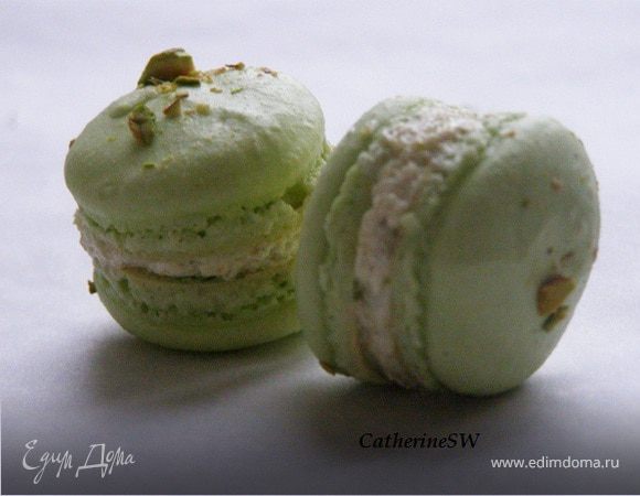 Макарон с фисташковым кремом Макарон с фисташковым кремом
