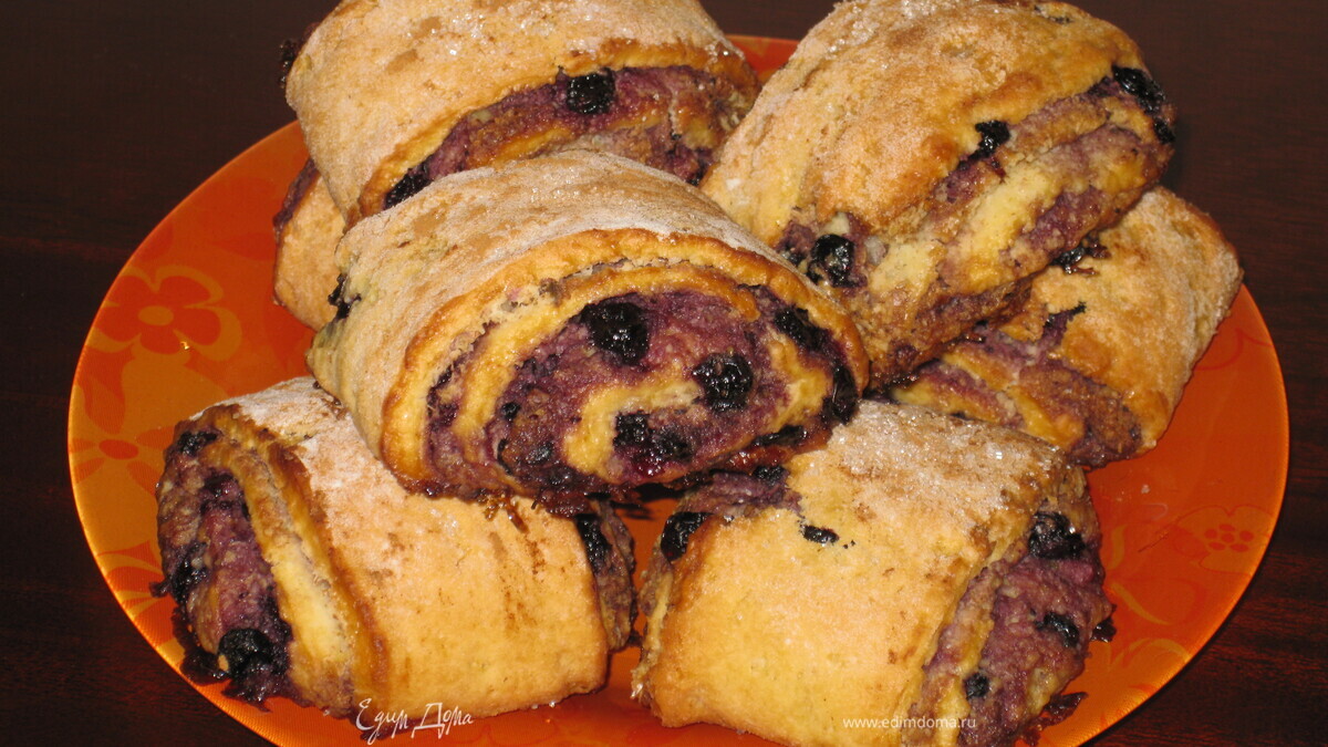 Булочка "Черничный привет с Селигера"