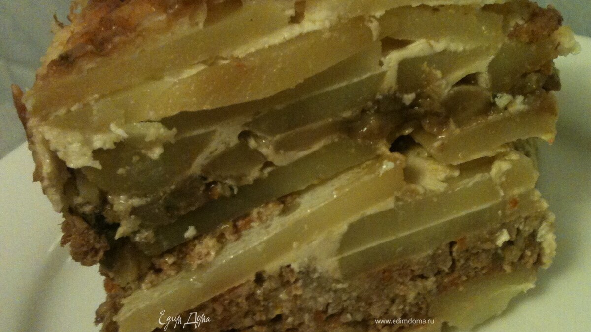 Запеканка картофельная с фаршем и грибами