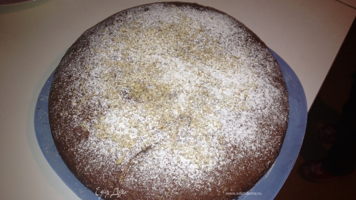 Домашний "брауни" со сливочно-ореховым кремом