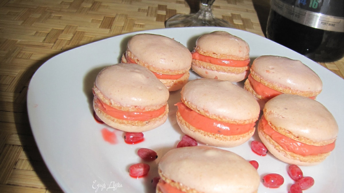 Mакарон с барбарисовым курдом....продолжение ФЛЕШ-МОБа по macarons))))