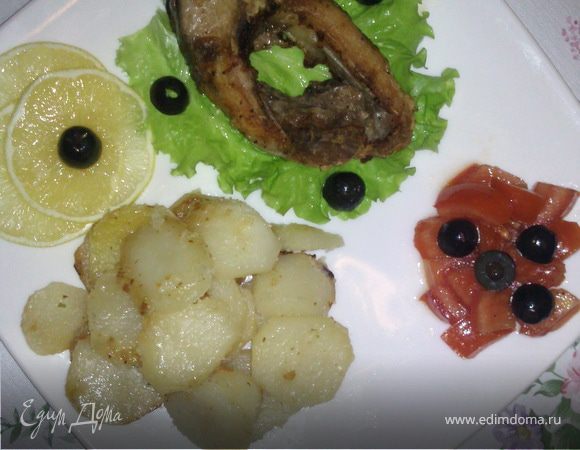 Стейк карпа с овощами