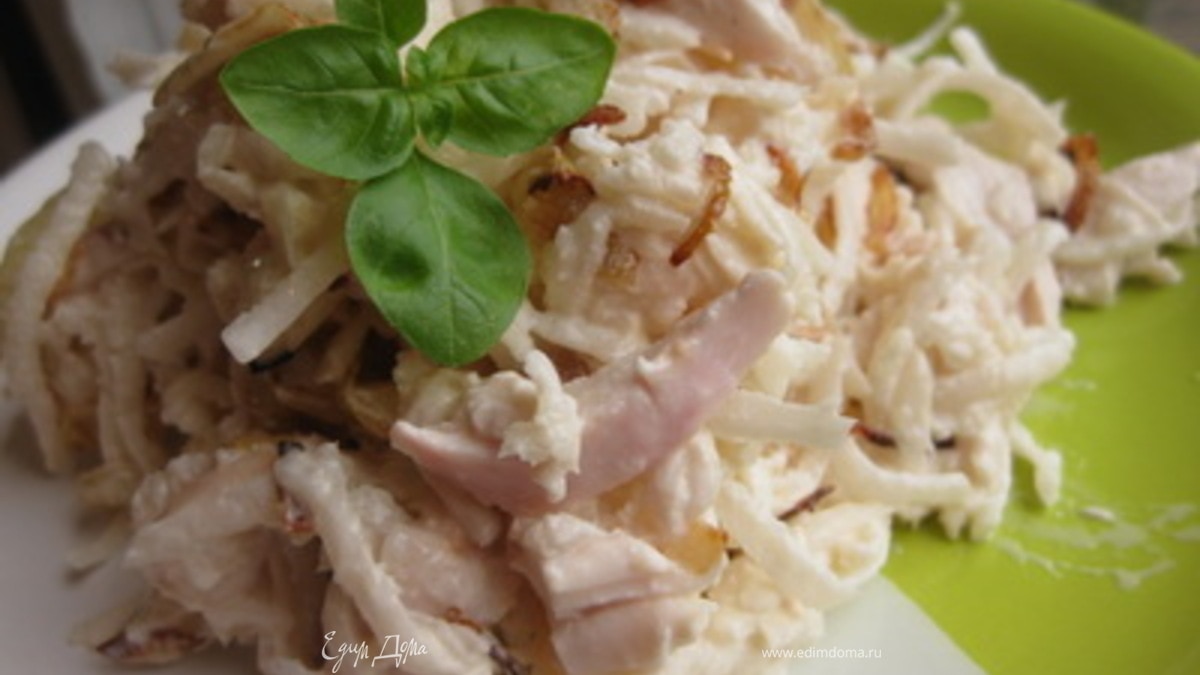Салат из редьки с мясом и луком