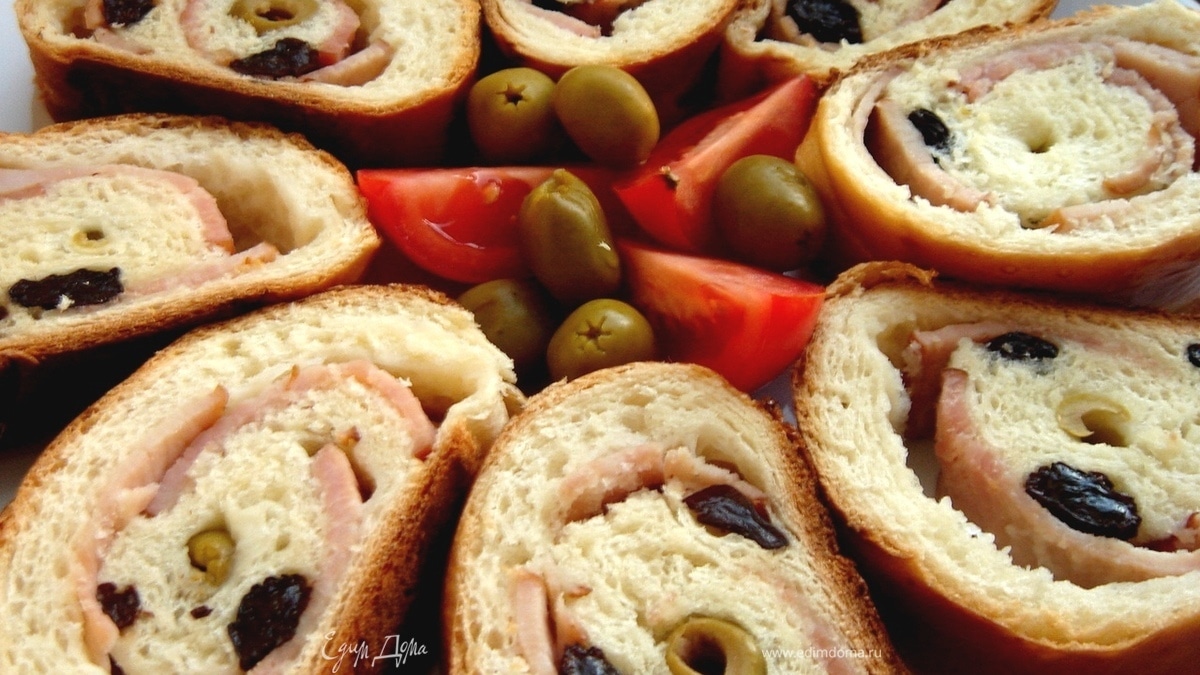 Венесуэльский рождественский рулет (Pan de Jamón)