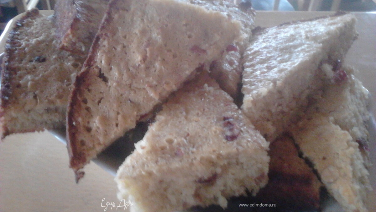 Пряничный пирог с яблоками