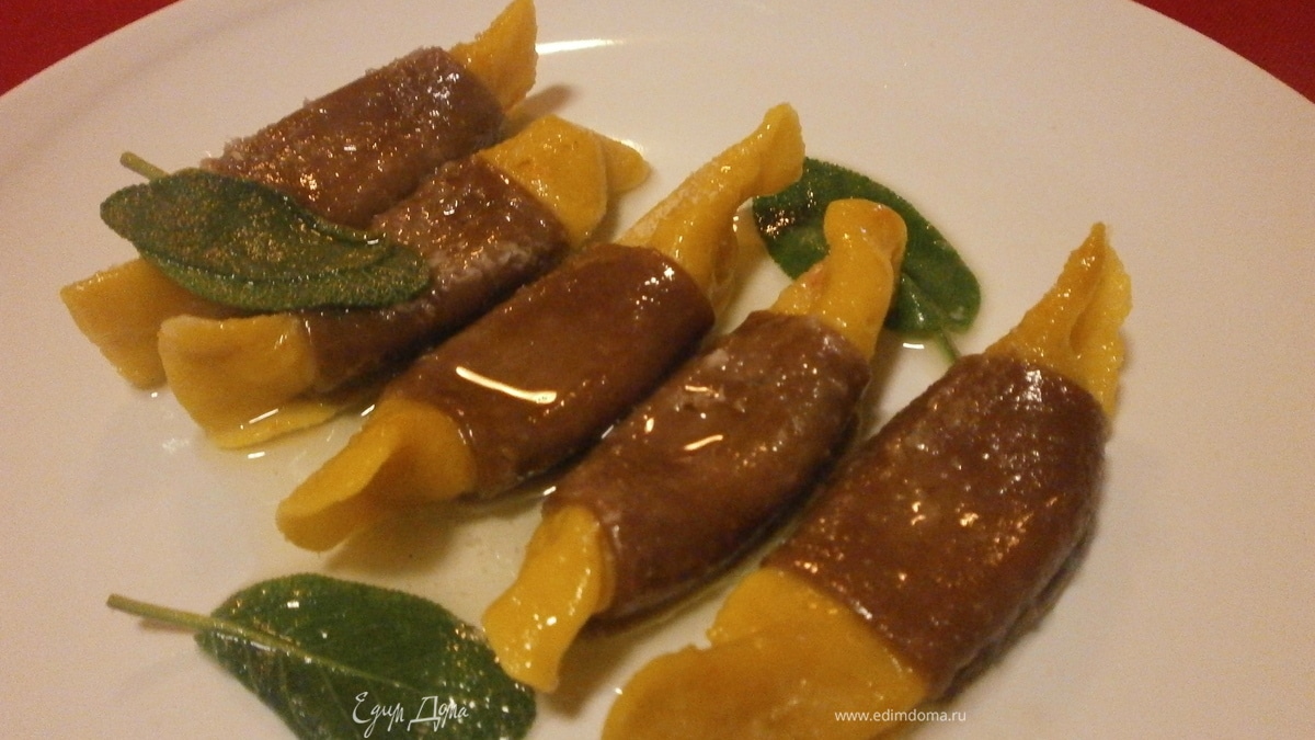 Тыквенно - шоколадные тортеллини с пикантной начинкой