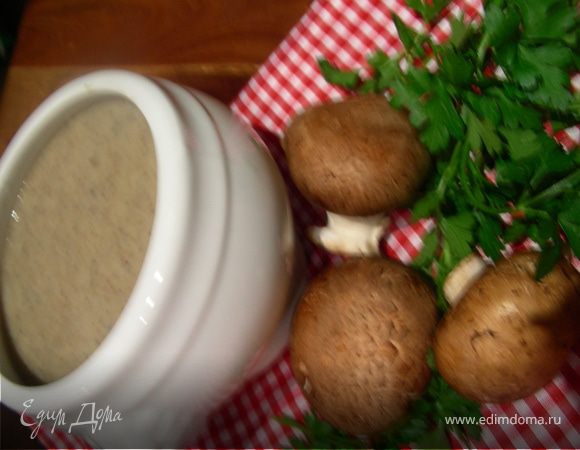 Грибной суп-пюре с запеченным чесноком