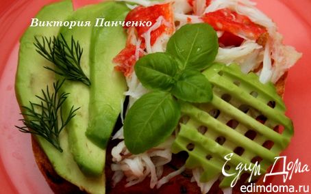Рецепт Брускетта с крабом и авокадо