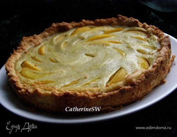 Тарт с персиками и фисташковым заварным кремом Тарт с персиками и фисташковым заварным кремом