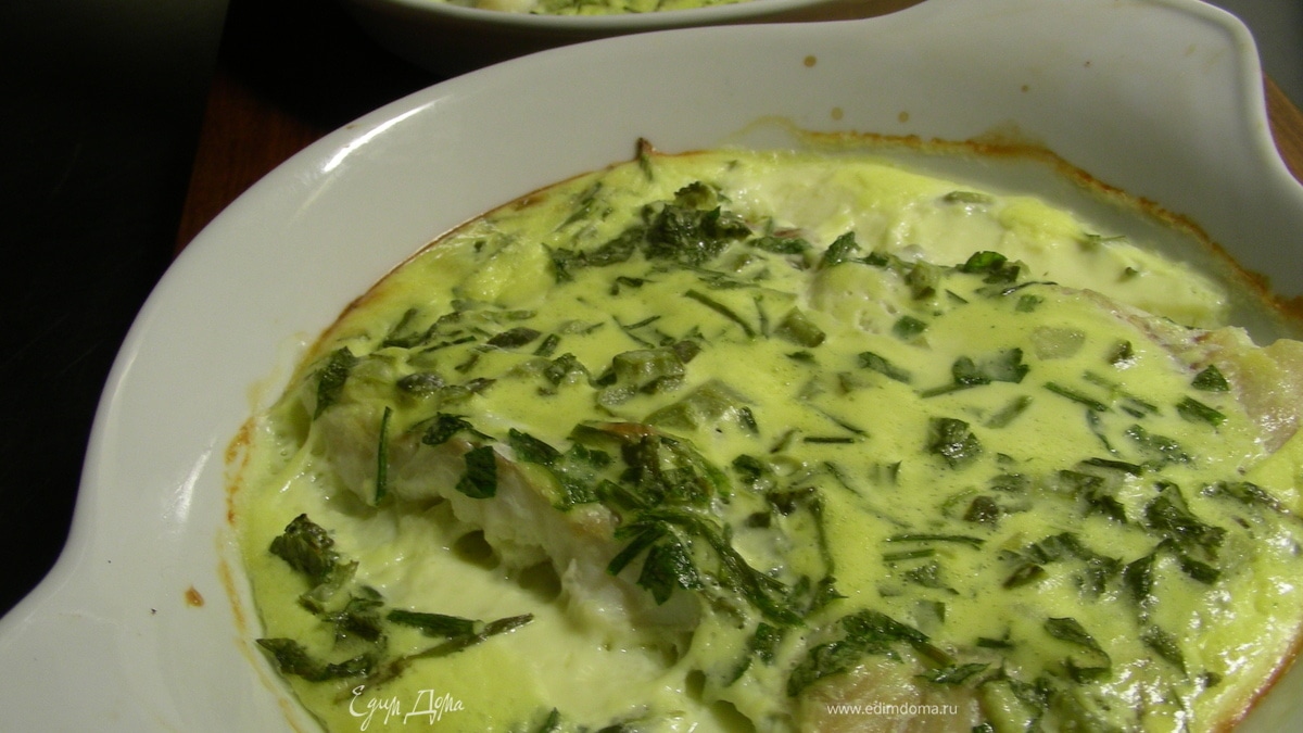 Рыба в соусе из йогурта и корнишонов