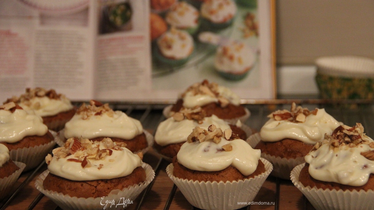 Морковные капкейки